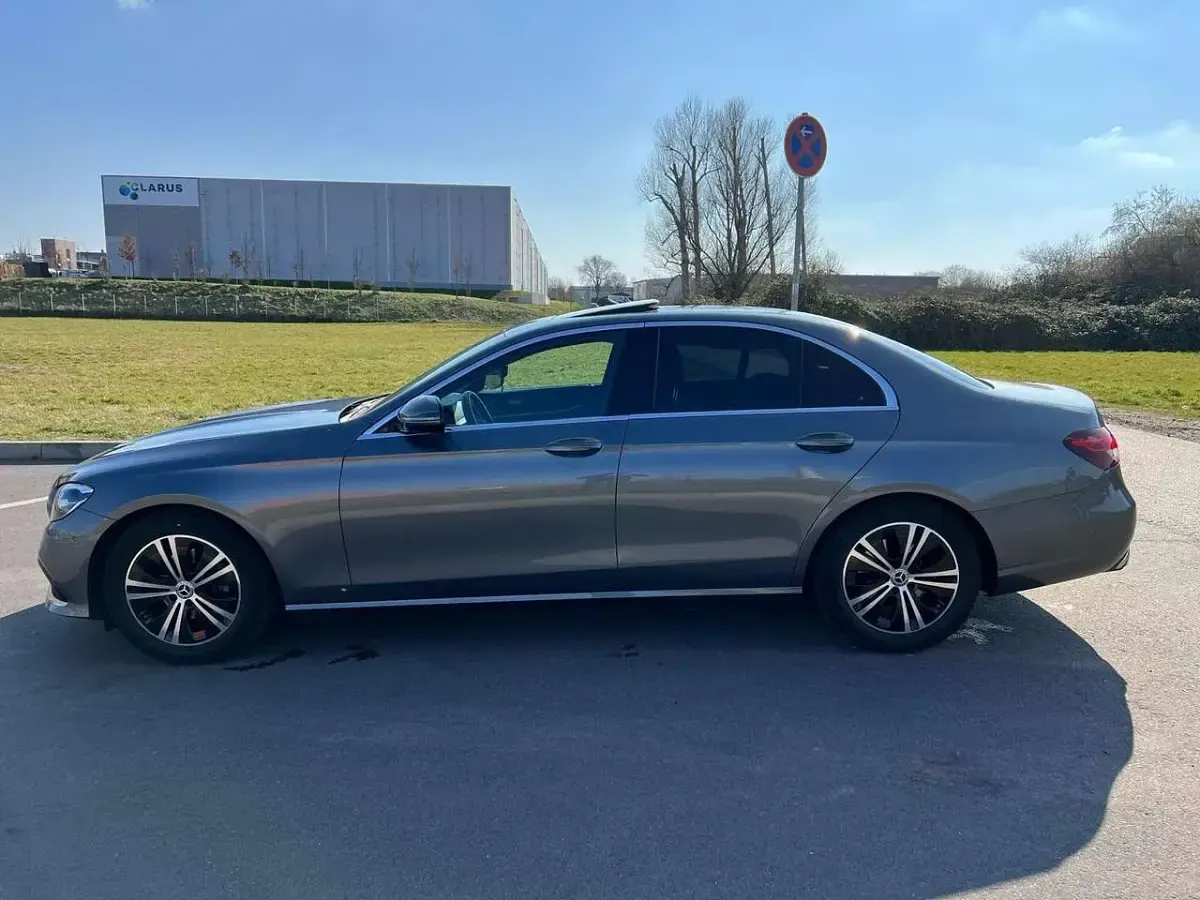 Gebraucht Mercedes E220 Avantgarde 170 PS (125 kW) 2016 Limousine