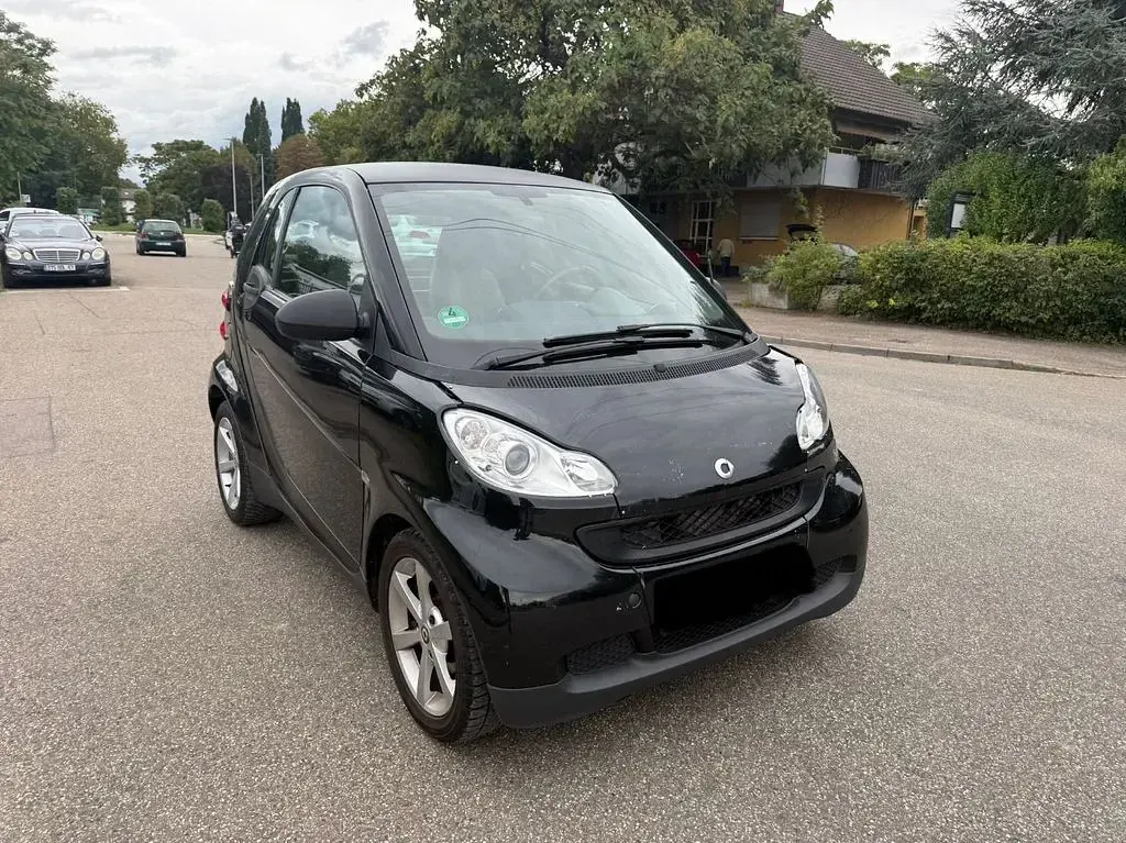 Gebraucht Smart ForTwo Coupé 71 PS (52 kW) 2011 Schwarz Coupé