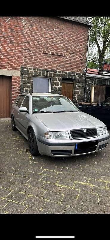 Silber Gebraucht 2004 Skoda Octavia Kombi | 1.500 € (Superpreis) - Bild 1/1