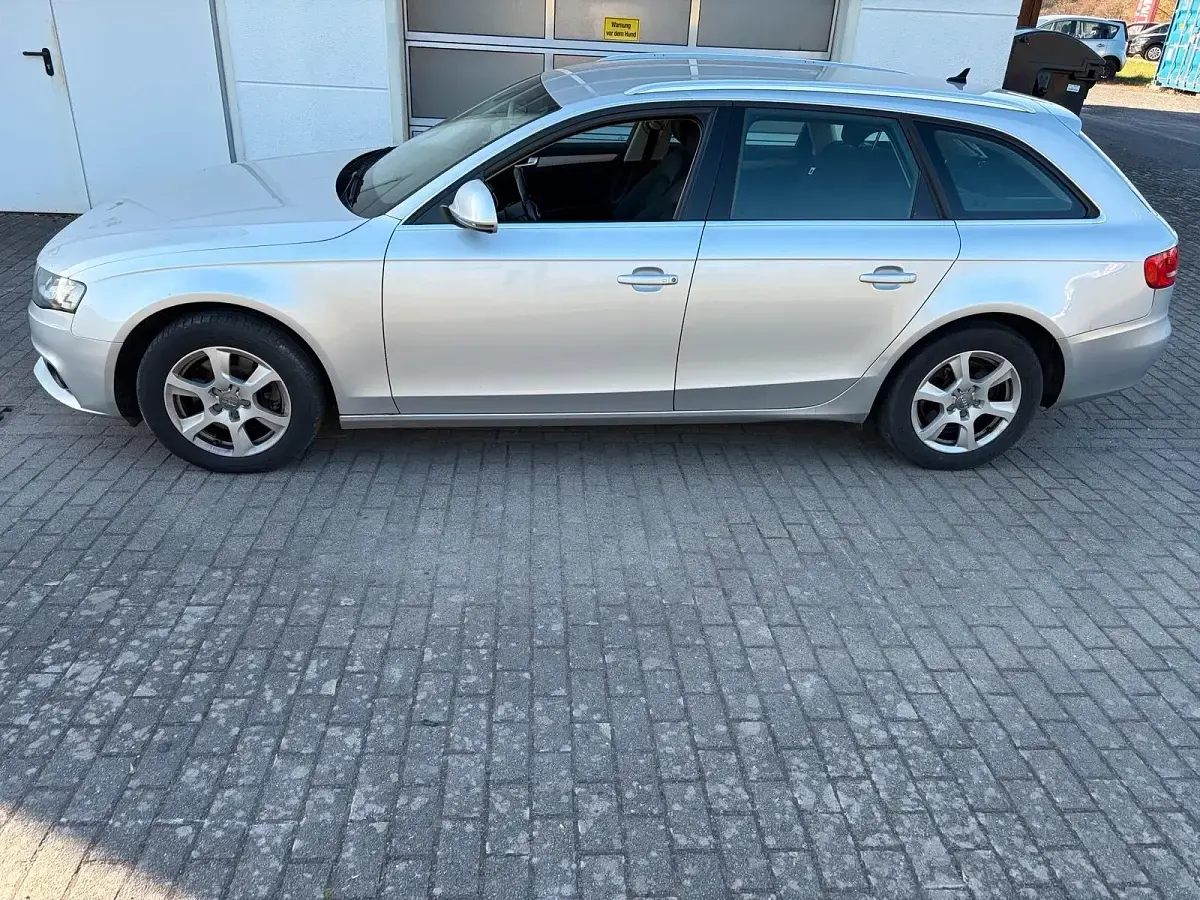 Gebraucht Audi A4 160 PS (117 kW) 2008 Silber Limousine