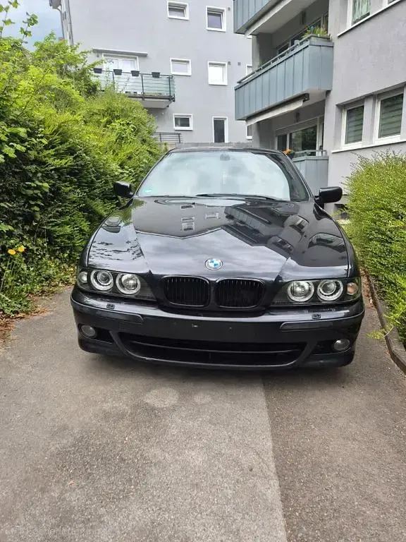 Gebraucht BMW 523 Performance 170 PS (125 kW) 2000 Schwarz Limousine
