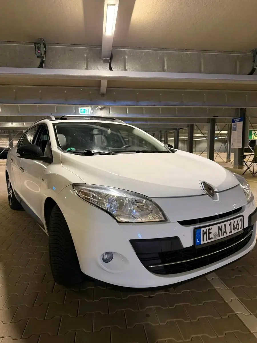 Brugt Renault Mégane III 131 HK (96 kW) 2011 Hvid Sedan