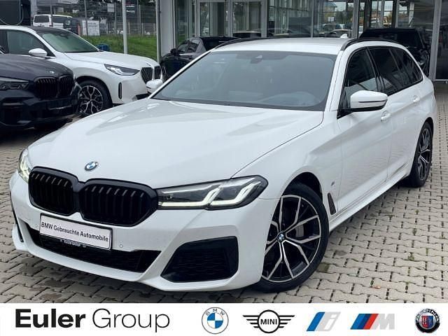 Weiss Gebraucht 2022 BMW 530 Performance Kombi | 41.877 € (Etwas zu teuer) - Bild 1/4