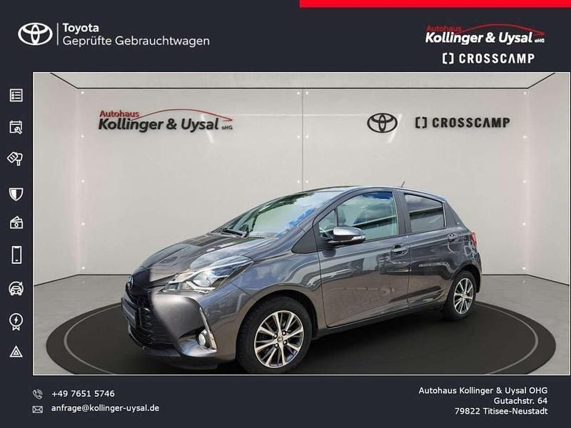 Grau Gebraucht 2019 Toyota Yaris Club Kleinwagen | 10.490 € (Guter Preis) - Bild 1/4