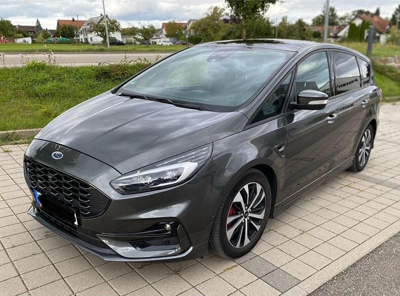 Grau Gebraucht 2020 Ford S-MAX ST-Line Van / Kleinbus | 23.000 € (Guter Preis) - Bild 1/4