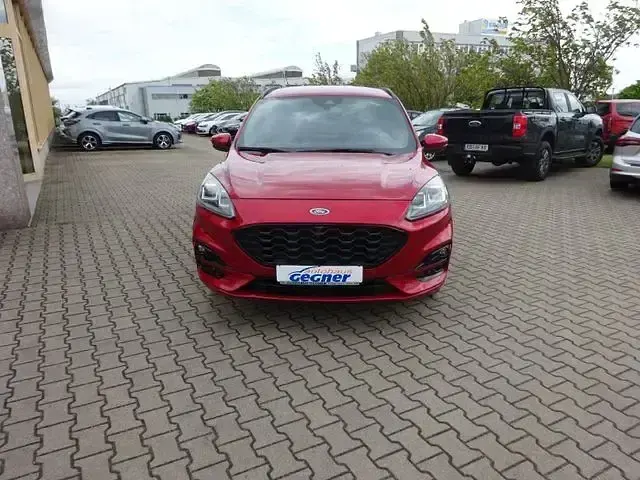 Gebraucht Ford Kuga ST-Line 225 PS (165 kW) 2020 Rot metallic SUV