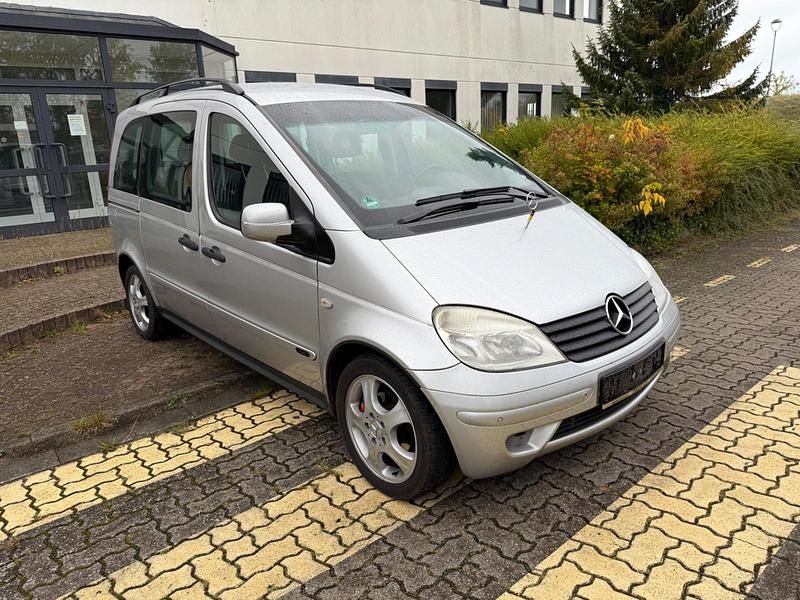 Silber Gebraucht 2004 Mercedes Vaneo Van / Kleinbus | 1.690 € (Fairer Preis) - Bild 1/4