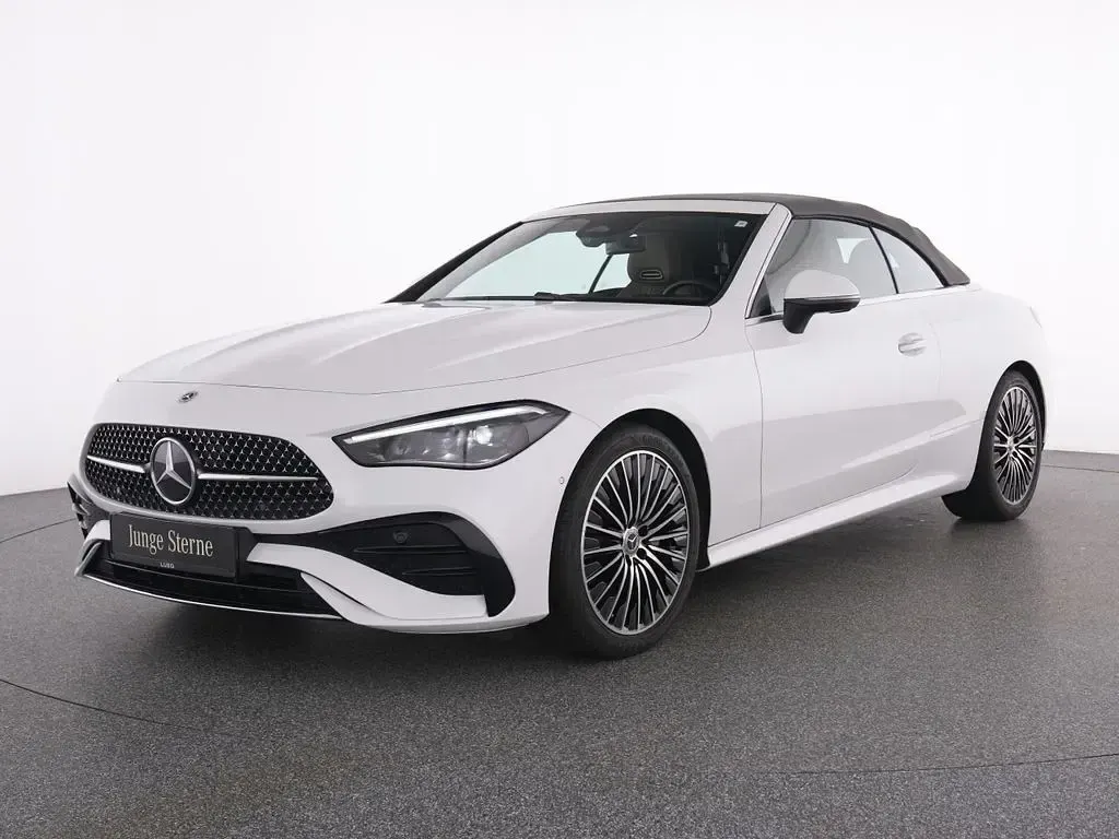 Gebraucht Mercedes CLE200 AMG 204 PS (150 kW) 2024 Weiß Cabrio