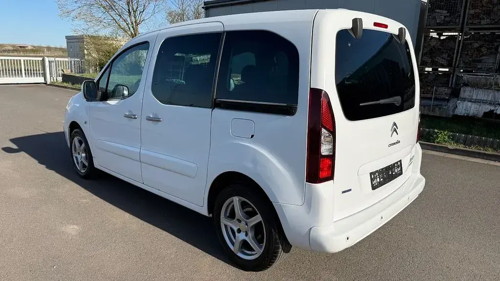 Gebraucht Citroën Berlingo 120 PS (88 kW) 2016 Weiß Van / Kleinbus