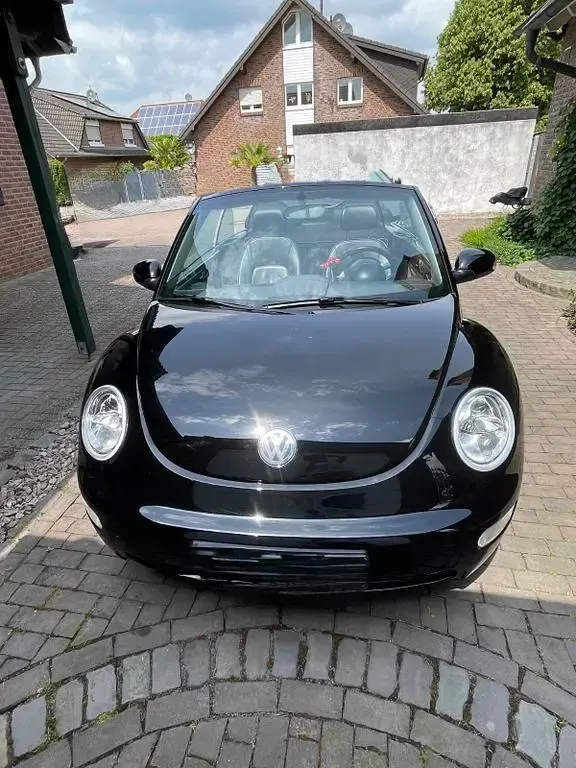 Gebraucht VW New Beetle Highline 116 PS (85 kW) 2004 Schwarz Kleinwagen