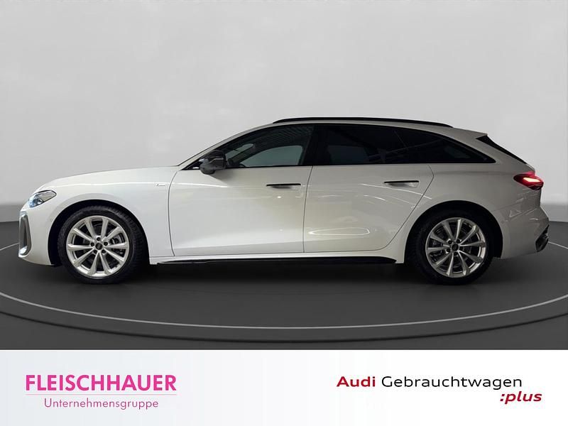 Gebraucht Audi A5 Basis 204 PS (150 kW) 2025 Blau Kombi