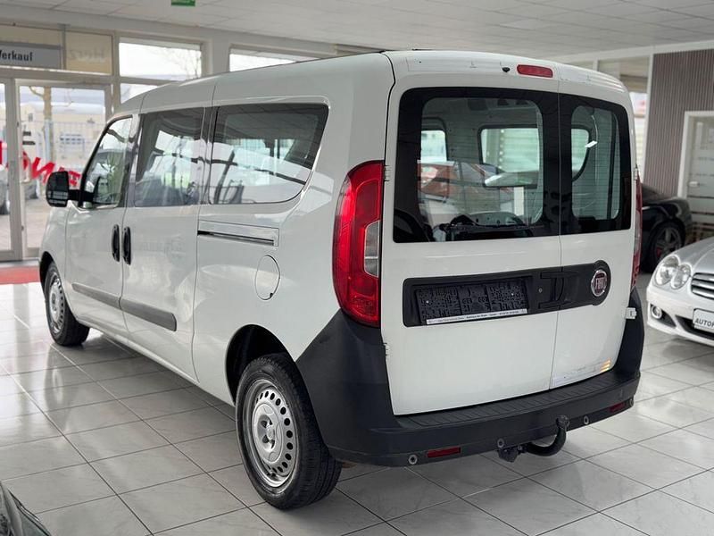 Gebraucht Fiat Doblò Basis 95 PS (69 kW) 2017 Weiß Van / Kleinbus