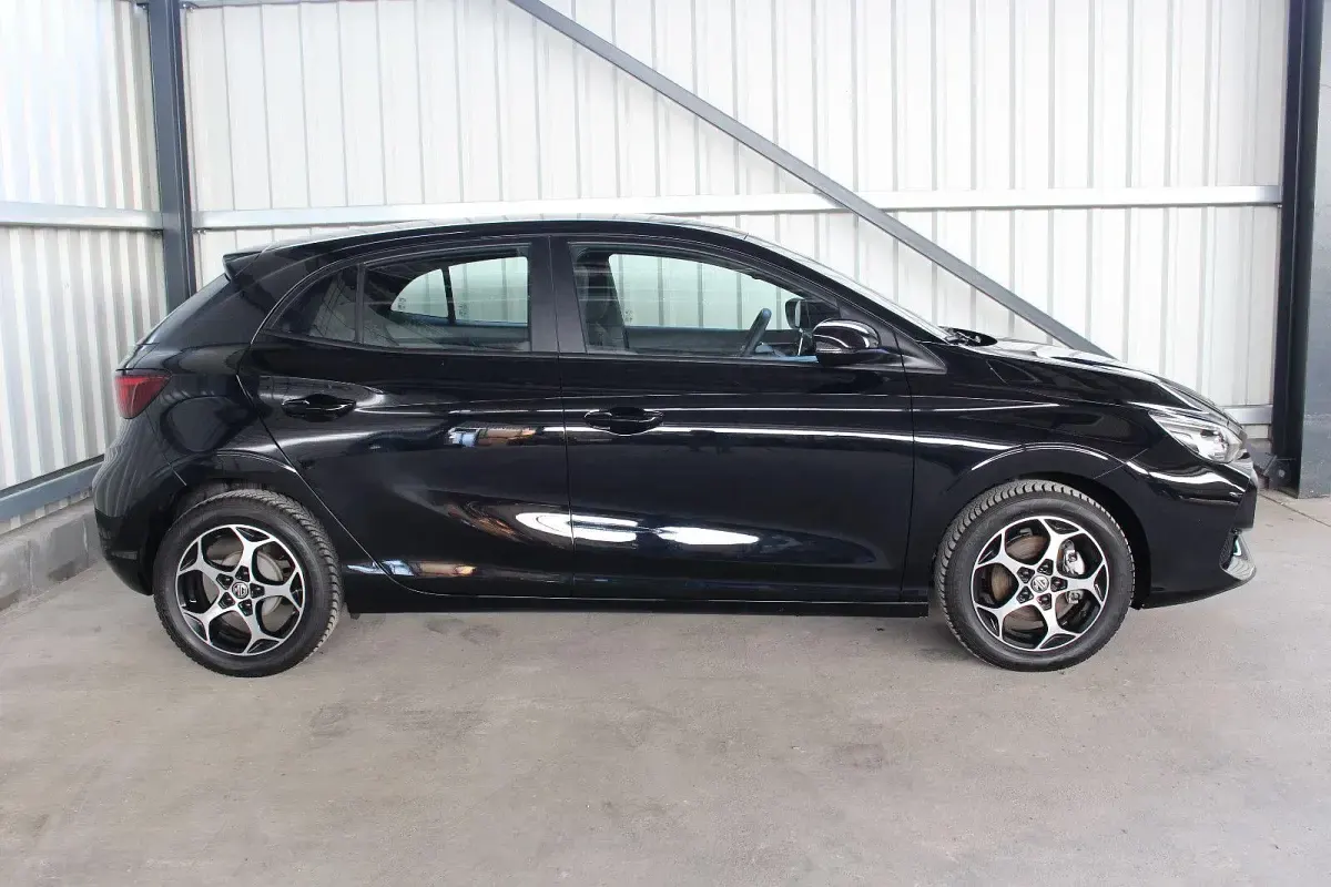 Gebraucht MG MG3 116 PS (85 kW) 2025 Schwarz Kleinwagen
