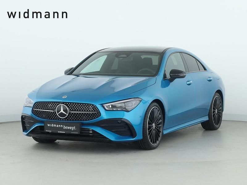Metalliclack hyperblau Gebraucht 2024 Mercedes CLA220 Night Limousine | 46.900 € - Bild 1/4
