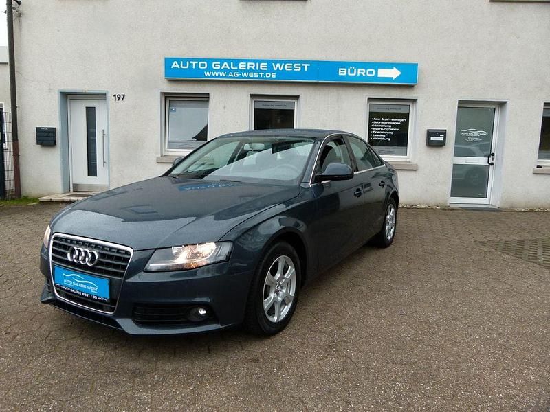 Gebraucht Audi A4 Attraction 120 PS (88 kW) 2009 Grau Limousine