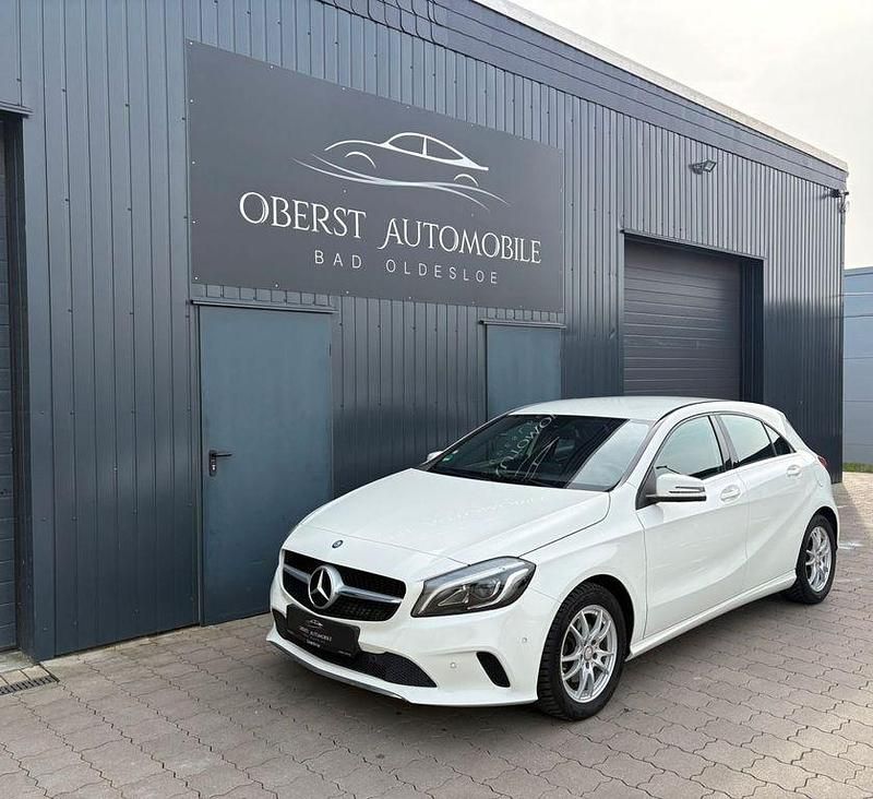 Gebraucht Mercedes A160 102 PS (75 kW) 2016 Weiß Limousine