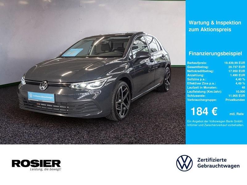Grau / uranograu Gebraucht 2020 VW Golf VIII Life Limousine | 19.440 € (Etwas zu teuer) - Bild 1/4