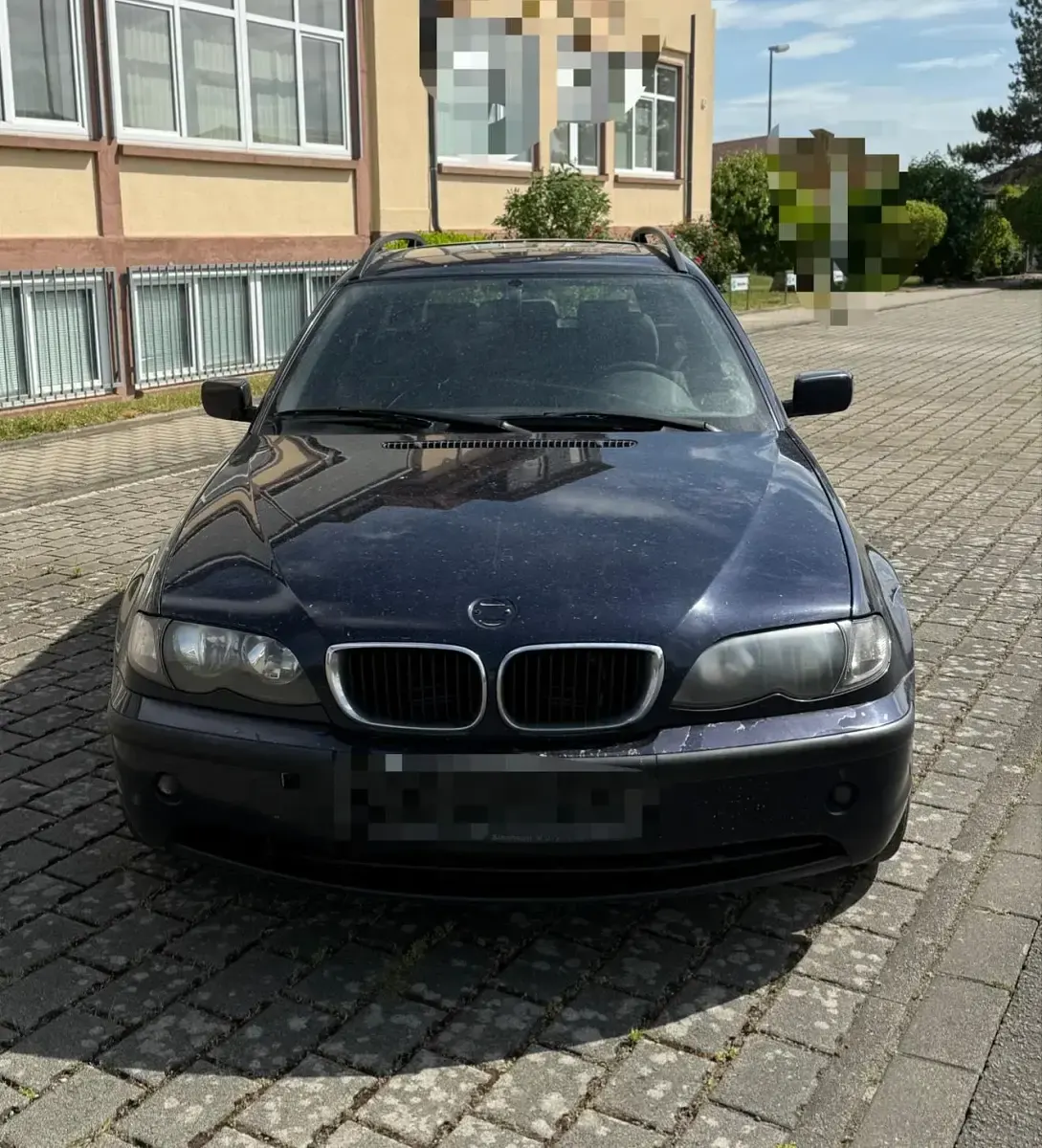 Gebraucht BMW 320 150 PS (110 kW) 2005 Blau Kombi