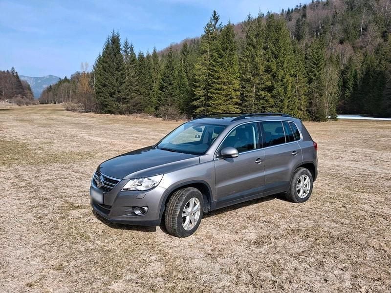 Gebraucht VW Tiguan 140 PS (102 kW) 2008 Grau SUV