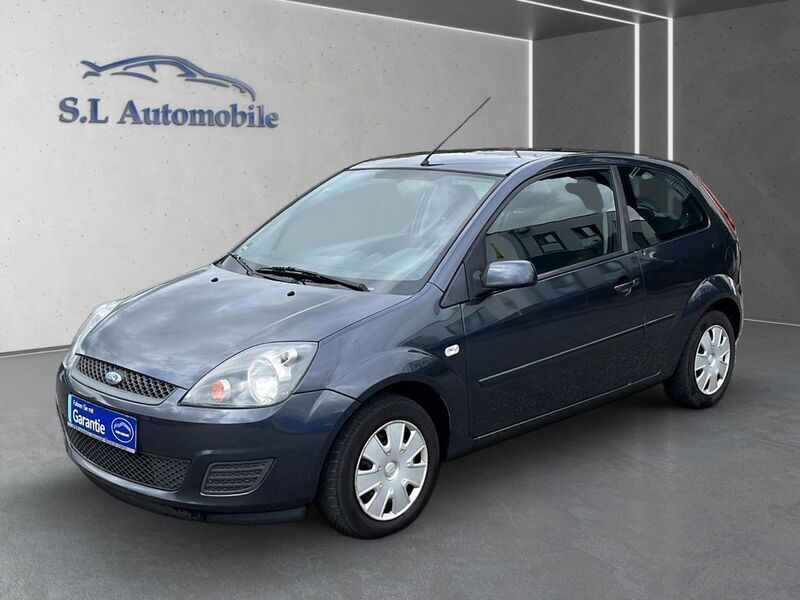 Grau Gebraucht 2007 Ford Fiesta Style Kleinwagen | 1.499 € (Fairer Preis) - Bild 1/4