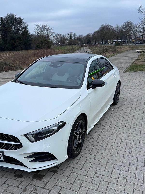 Gebraucht Mercedes A220 AMG line 190 PS (139 kW) 2020 Weiß Limousine