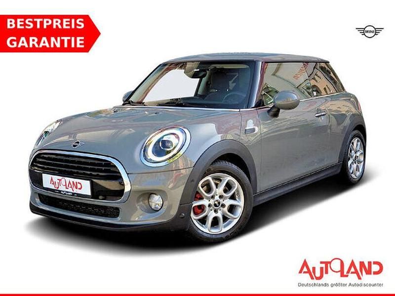 Moonwalk grau (metallic) Gebraucht 2019 Mini Cooper Kleinwagen | 18.950 € (Etwas zu teuer) - Bild 1/4