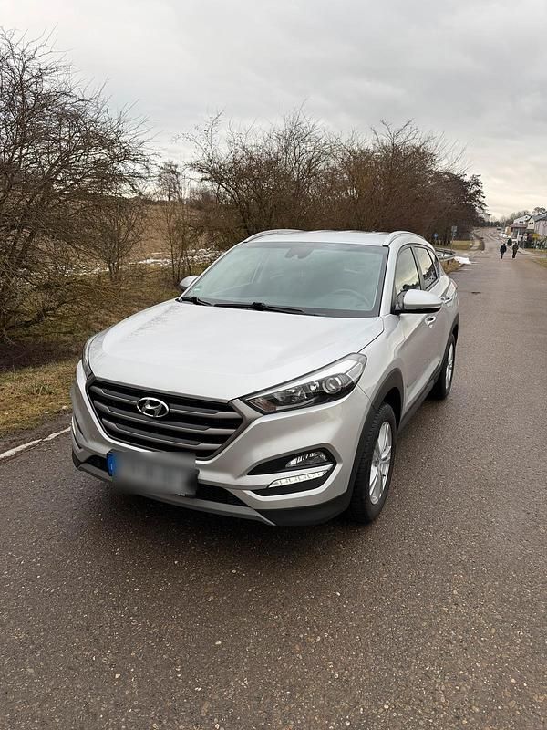 Gebraucht Hyundai Tucson 116 PS (85 kW) 2017 Grau SUV