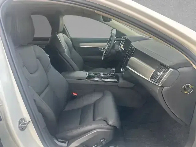 Gebraucht Volvo V90 Ultra 349 PS (256 kW) 2025 Crystal weiß perleffekt Kombi