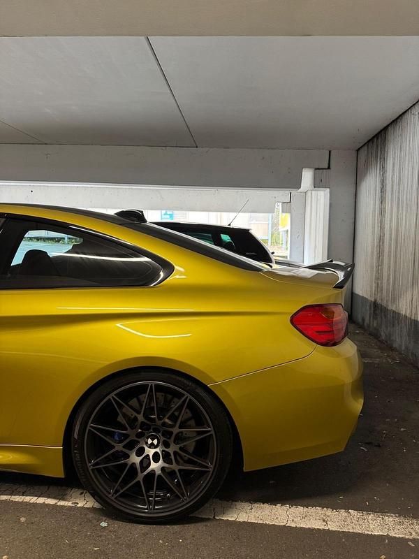 Gebraucht BMW M4 431 PS (317 kW) 2015 Gelb Coupé