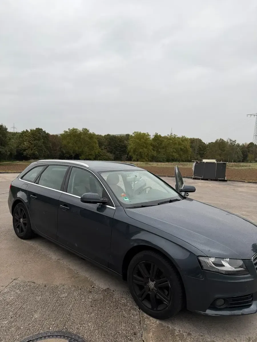 Second-hand Audi A4 120 CP (88 kW) 2010 Gri Break