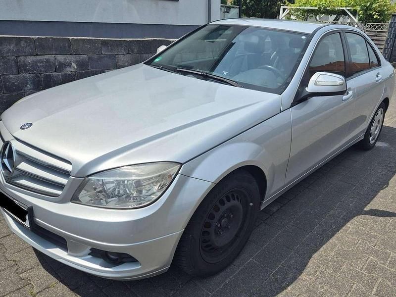 Silber Gebraucht 2007 Mercedes C180 Classic Limousine | 2.950 € (Superpreis) - Bild 1/4
