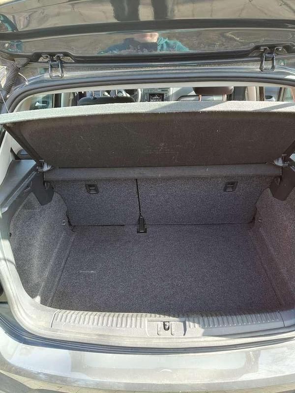 Gebraucht VW Polo Trendline 75 PS (55 kW) 2015 Grau Kleinwagen