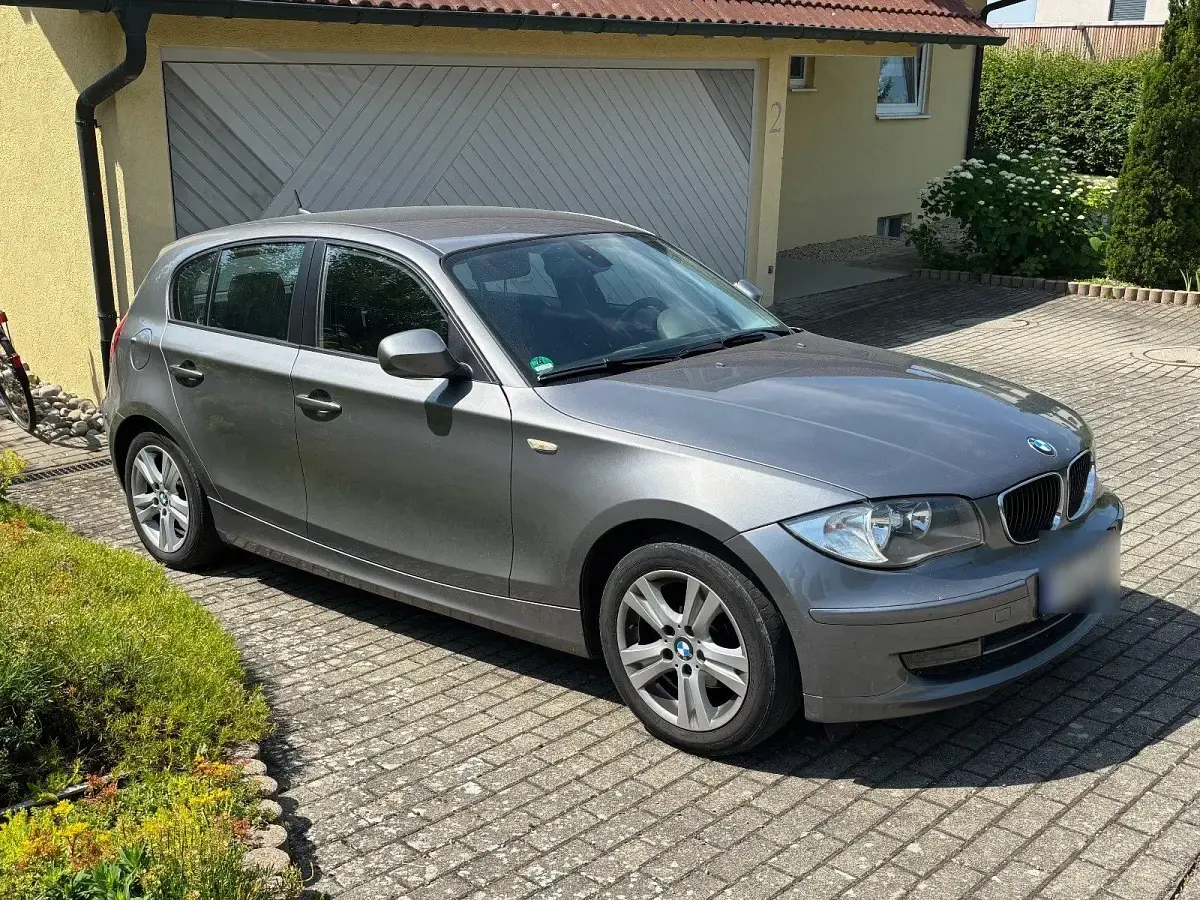 Gebraucht BMW 116 116 PS (85 kW) 2010 Grau Kleinwagen
