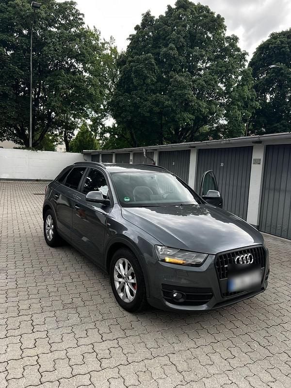 Grau Gebraucht 2013 Audi Q3 S-Line SUV | 12.800 € (Guter Preis) - Bild 1/4
