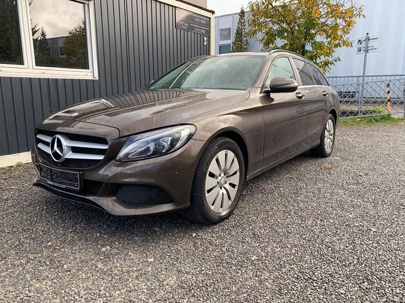 Gebraucht Mercedes C220 170 PS (125 kW) 2015 Braun Kombi
