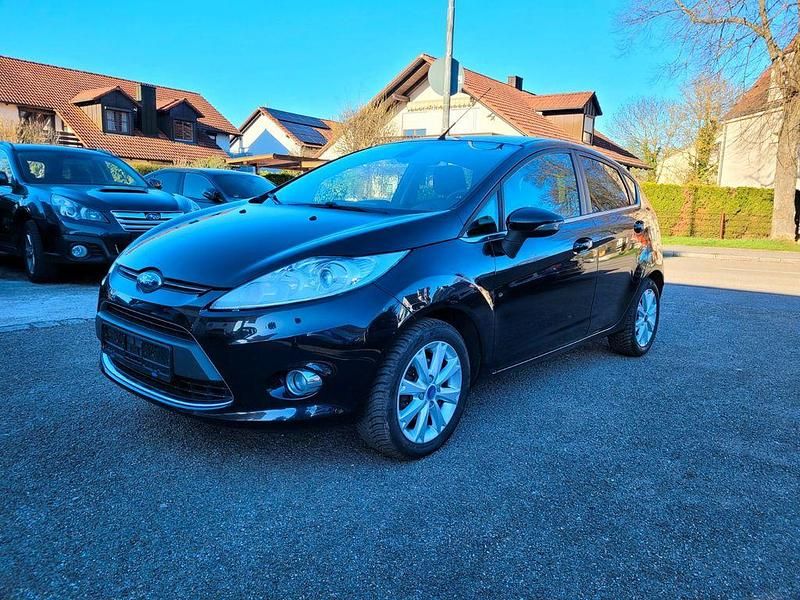 Gebraucht Ford Fiesta Titanium 97 PS (71 kW) 2011 Schwarz Kleinwagen
