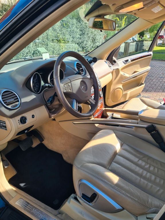 Gebraucht Mercedes ML320 224 PS (164 kW) 2007 Schwarz SUV