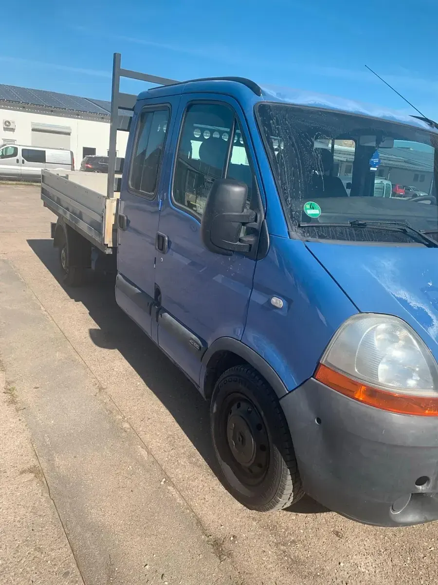 Usata Renault Master 100 CV (73 kW) 2004 Blu Berlina