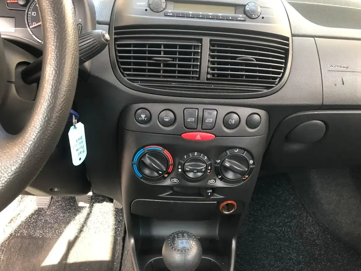 Gebraucht Fiat Punto 60 PS (44 kW) 2003 Schwarz Kleinwagen