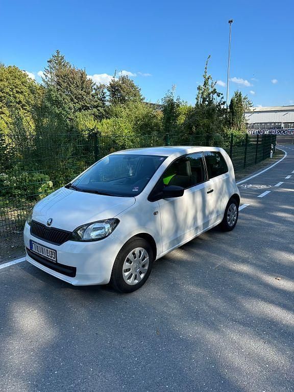 Weiß Gebraucht 2015 Skoda Citigo Kleinwagen | 4.000 € (Fairer Preis) - Bild 1/4