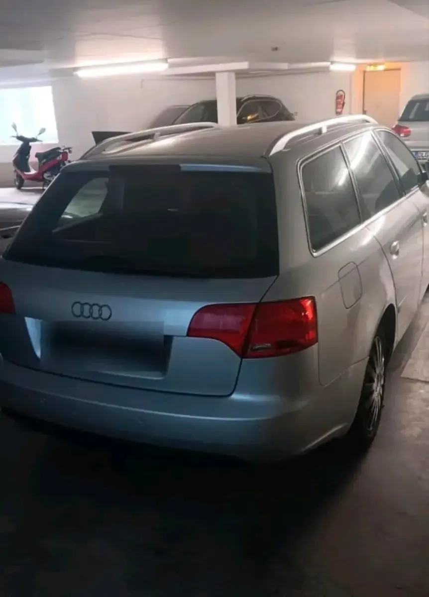 Używany Audi A4 140 KM (102 kW) 2006 Srebrny Kombi