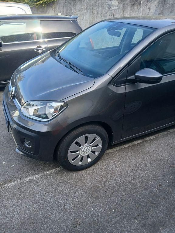 Usado VW up! Basis 65 HP (47 kW) 2023 Cinzento Citadino