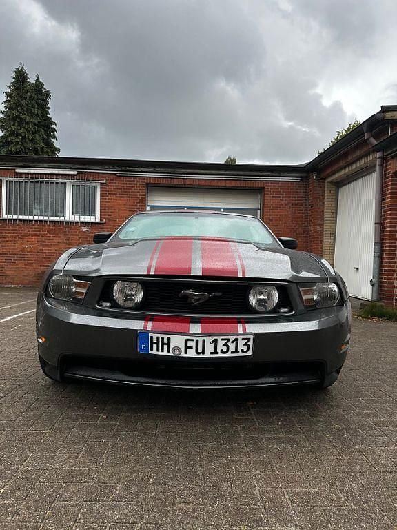 Grau Gebraucht 2011 Ford Mustang Coupé | 13.500 € (Superpreis) - Bild 1/4