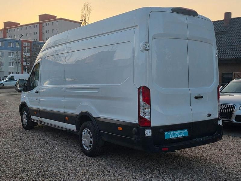Gebraucht Ford Transit 131 PS (96 kW) 2019 Weiß Van / Kleinbus