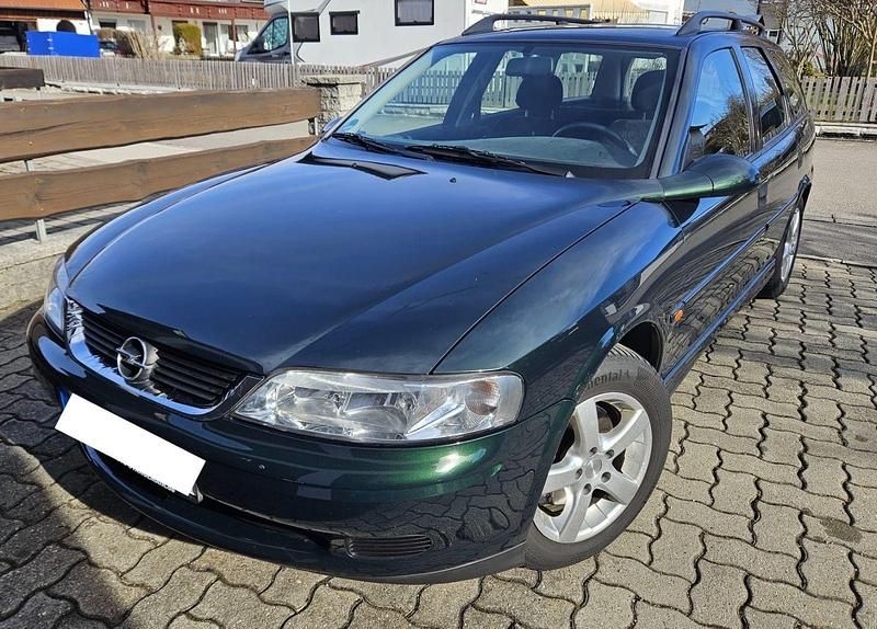 Gebraucht Opel Vectra 101 PS (74 kW) 1999 Grün Kombi