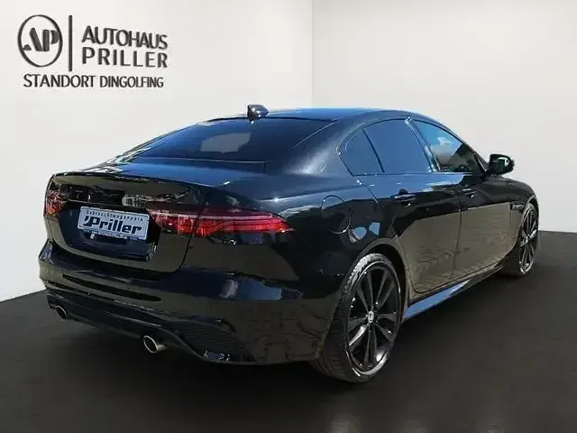 Gebraucht Jaguar XE R-Dynamic 250 PS (183 kW) 2024 Schwarz Limousine
