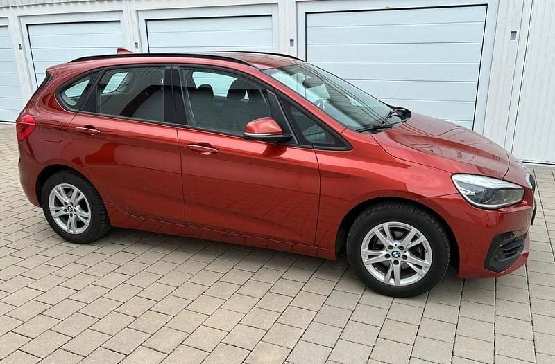 Gebraucht BMW 216 Active Tourer Advantage 109 PS (80 kW) 2020 Orange Van / Kleinbus