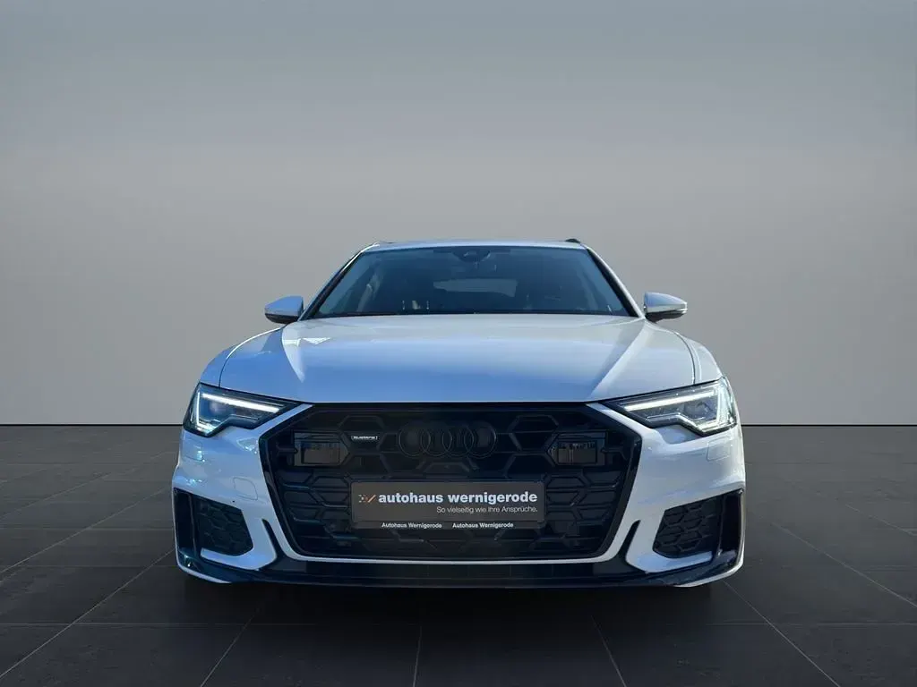 Gebraucht Audi A6 S-Line 204 PS (150 kW) 2024 Gletscherweiß metallic Kombi