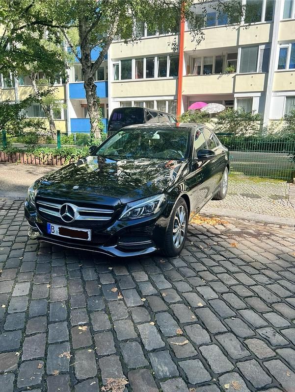 Schwarz Gebraucht 2014 Mercedes C220 Limousine | 17.000 € (Teuer) - Bild 1/4