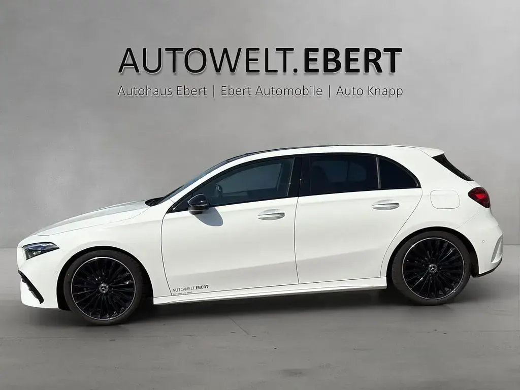 Gebraucht Mercedes A200 AMG 150 PS (110 kW) 2025 Weiß Limousine